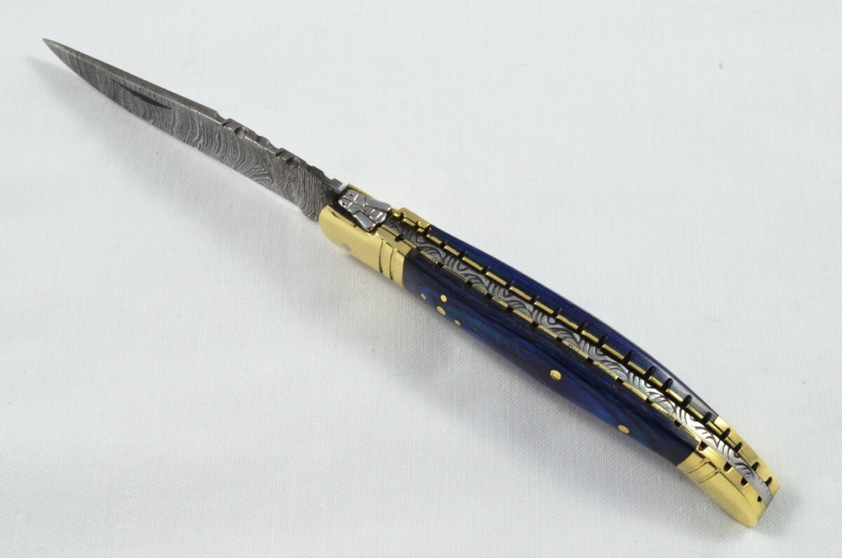 A Brand New Laguiole Style Folding / Pen Knife Blue Laminate Wood Scales - Damascus Steel Blade - Image 7