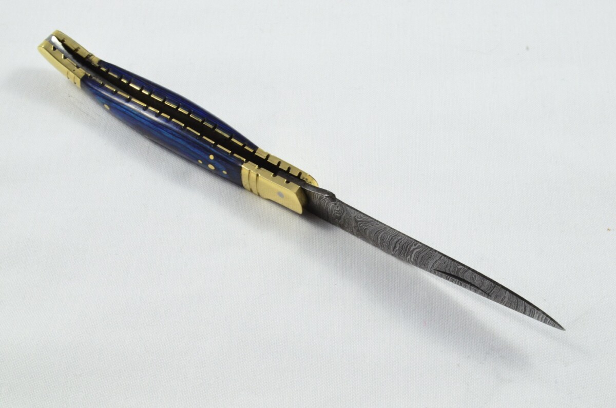 A Brand New Laguiole Style Folding / Pen Knife Blue Laminate Wood Scales - Damascus Steel Blade - Image 5
