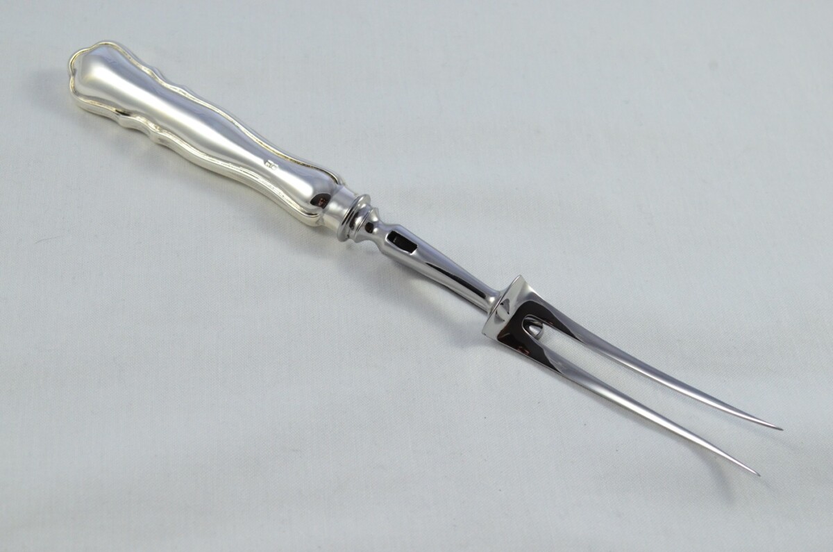 Incredibly RARE Harrods Cased Sterling Silver Handled 3 Piece Carving Set Old Chippendale Pattern 1976 - Image 9