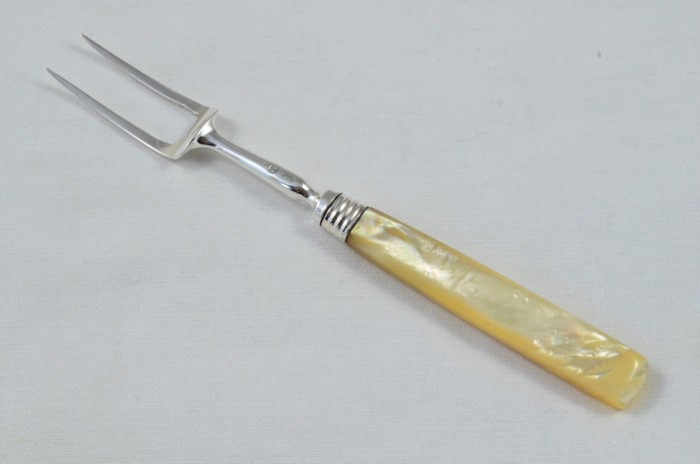Boxed Solid Silver Mother Of Pearl Handled Olive Fork Sheffield c.1795 - Image 2