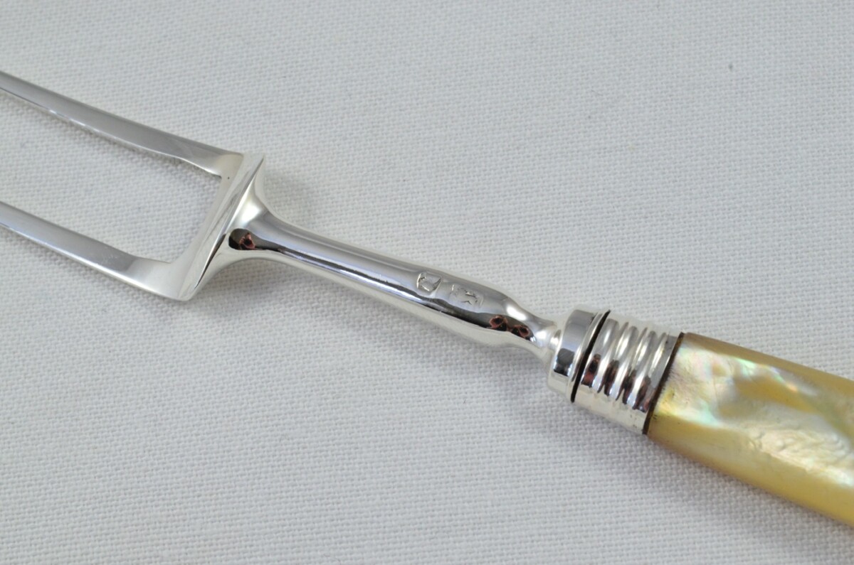Boxed Solid Silver Mother Of Pearl Handled Olive Fork Sheffield c.1795 - Image 5