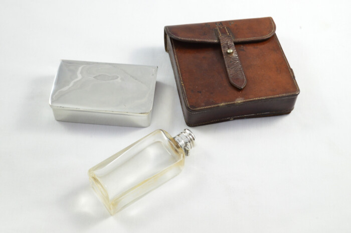 1880 James Dixon & Sons RARE Antique Equestrian Water Flask & Sandwich Box - Original Leather Cases - Image 2