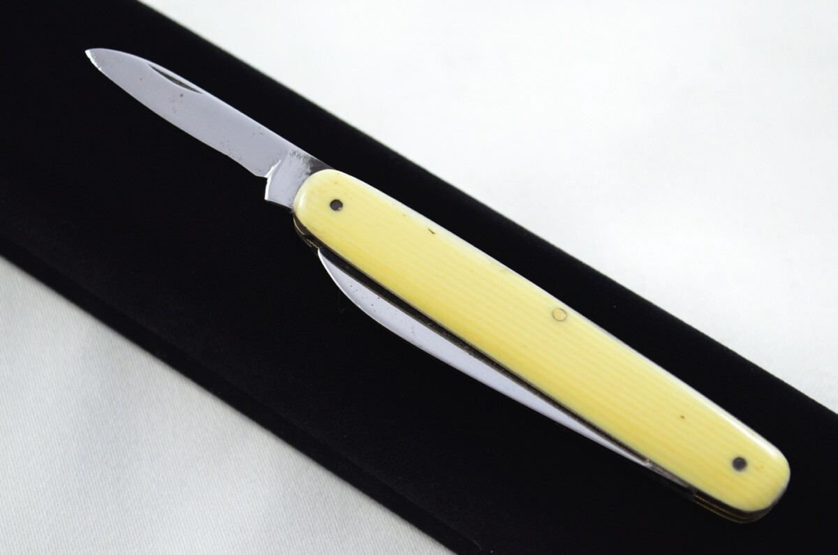 4 Bladed Carbon Steel Plastic Scaled Pen/Fruit Knife Sheffield C.1880 - Image 2