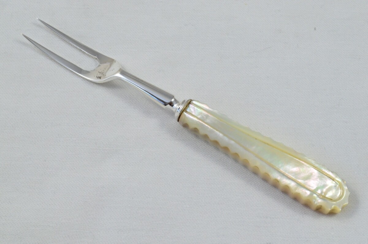 Boxed Solid Silver Mother Of Pearl Handled Olive Fork Sheffield 1896 - Image 2