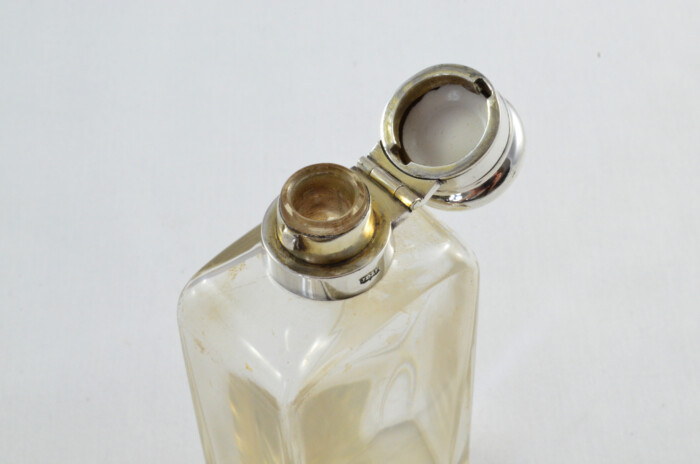 1880 James Dixon & Sons RARE Antique Equestrian Water Flask & Sandwich Box - Original Leather Cases - Image 10