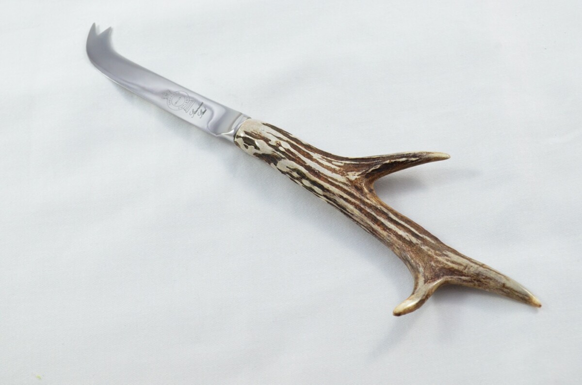 Genuine Roe Deer Stag Horn Antler Handled Cheese Knife Made in Sheffield England