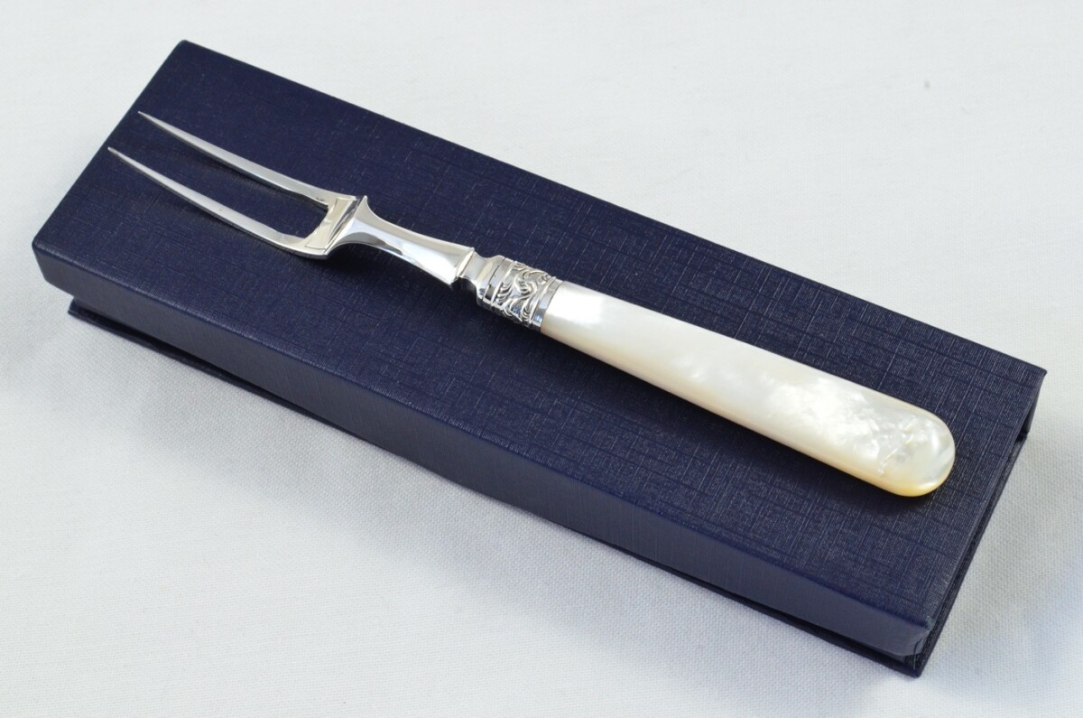 Boxed Mappin & Webb Solid Silver & Silver Ferruled Mother Of Pearl Handled Olive Fork Sheffield 1912
