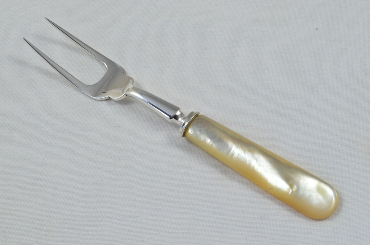 Boxed Solid Silver Mother Of Pearl Handled Olive Fork Sheffield 1909 - Image 2