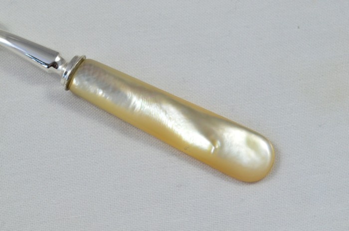 Boxed Solid Silver Mother Of Pearl Handled Olive Fork Sheffield 1909 - Image 3