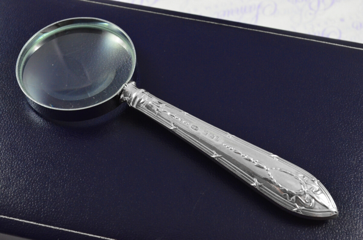 Roberts & Belk Adam Pattern Sterling Silver Magnifying Glass Sheffield 1913