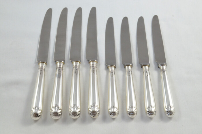 Antique Set of 4 Table & 4 Dessert Knives Sterling Silver Shell Head Pattern 1973