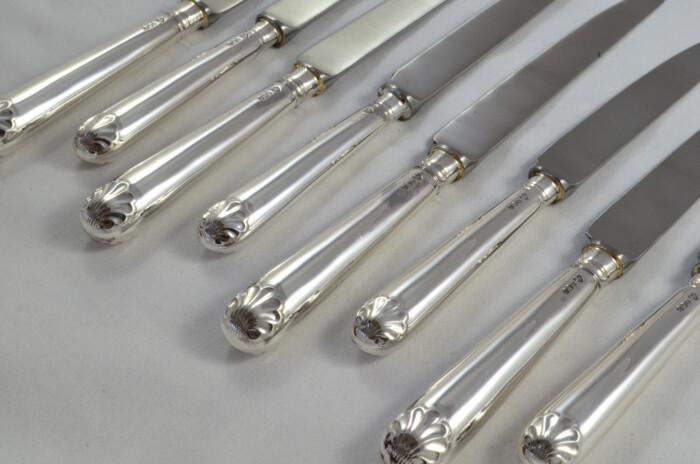 Antique Set of 4 Table & 4 Dessert Knives Sterling Silver Shell Head Pattern 1973 - Image 2