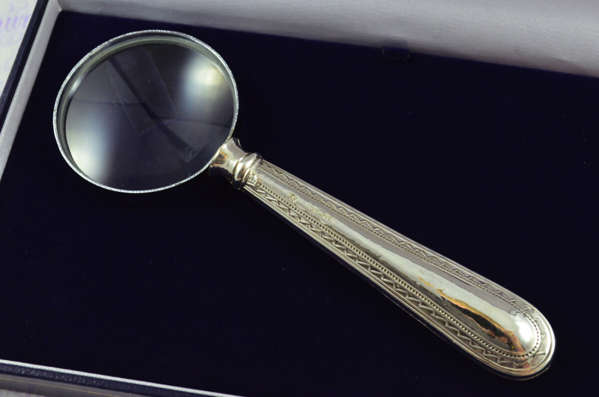 William Yates Feather Edge Pattern Sterling Silver Magnifying Glass Sheffield 1921 - Image 2