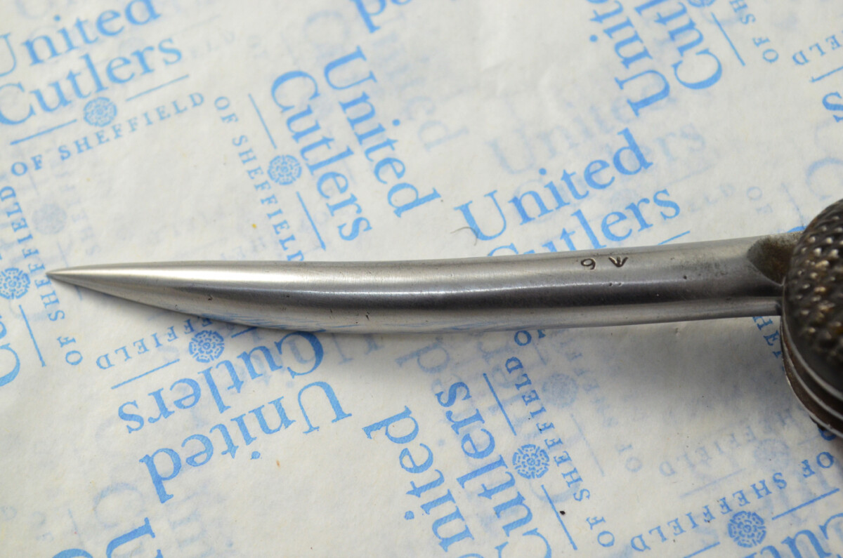 Antique British WWI Army Issue Jack Knife Wade and Butcher 1937 Made in Sheffield England - Image 4