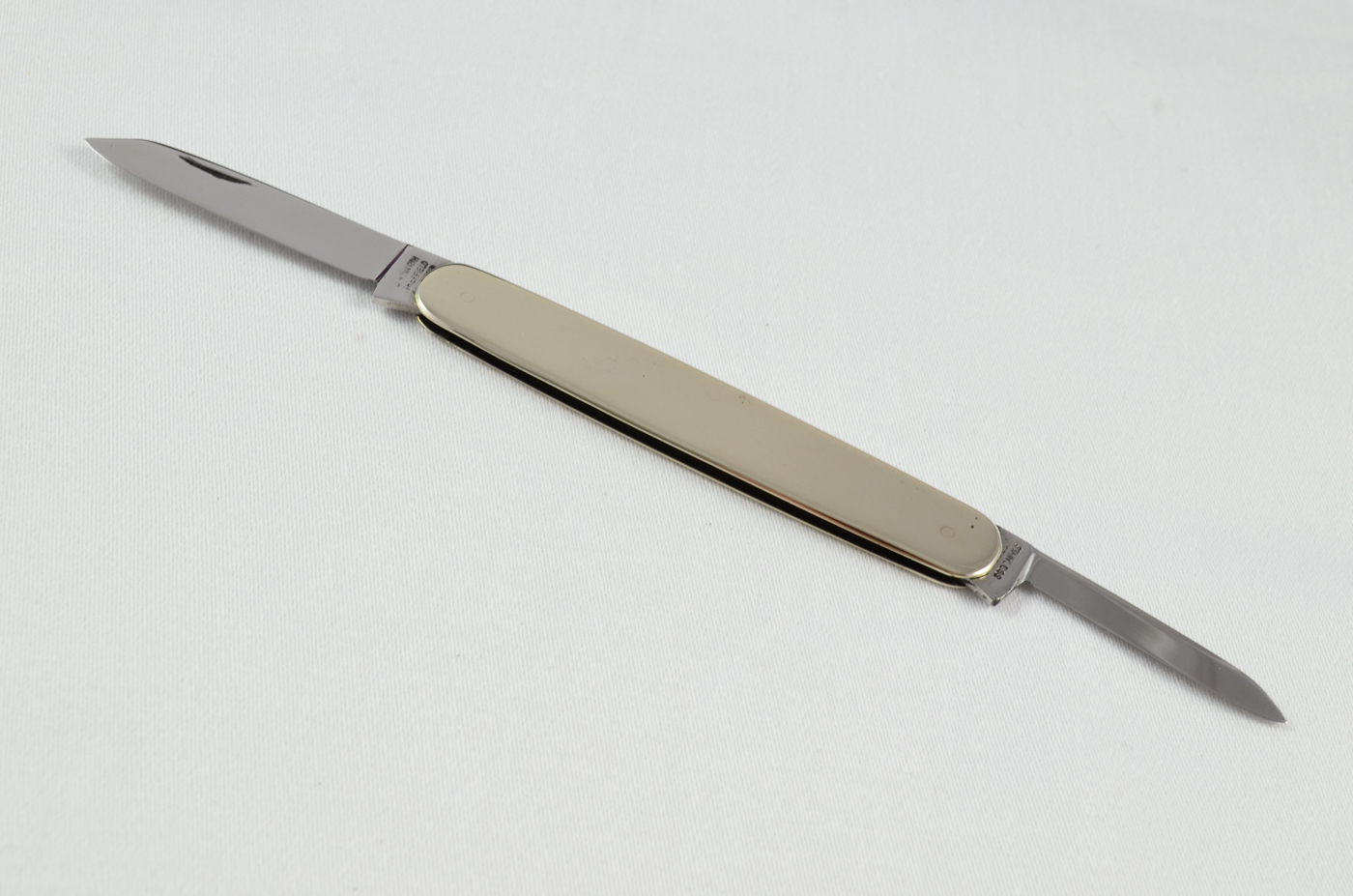 A J. Howarth Folding Nickel Engine Turned Scaled Pocket Pen Knife Sheffield