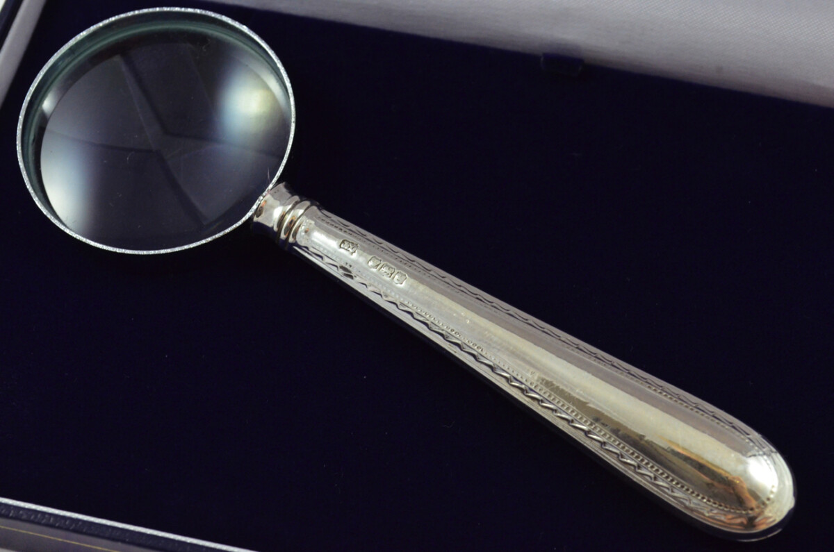 John Yates Feather Edge Pattern Sterling Silver Magnifying Glass Sheffield 1924 - Image 2