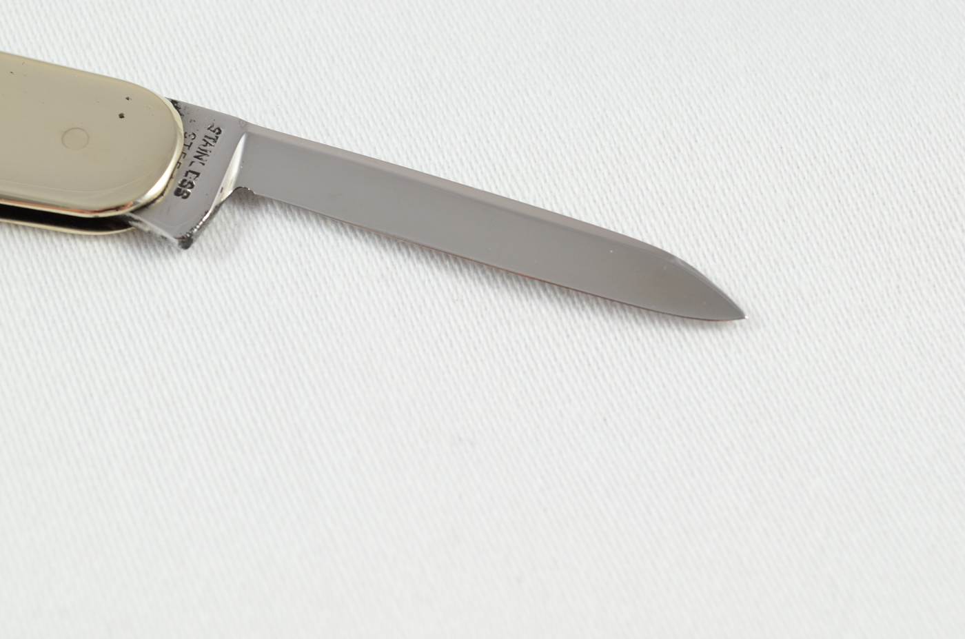 A J. Howarth Folding Nickel Engine Turned Scaled Pocket Pen Knife Sheffield - Image 4