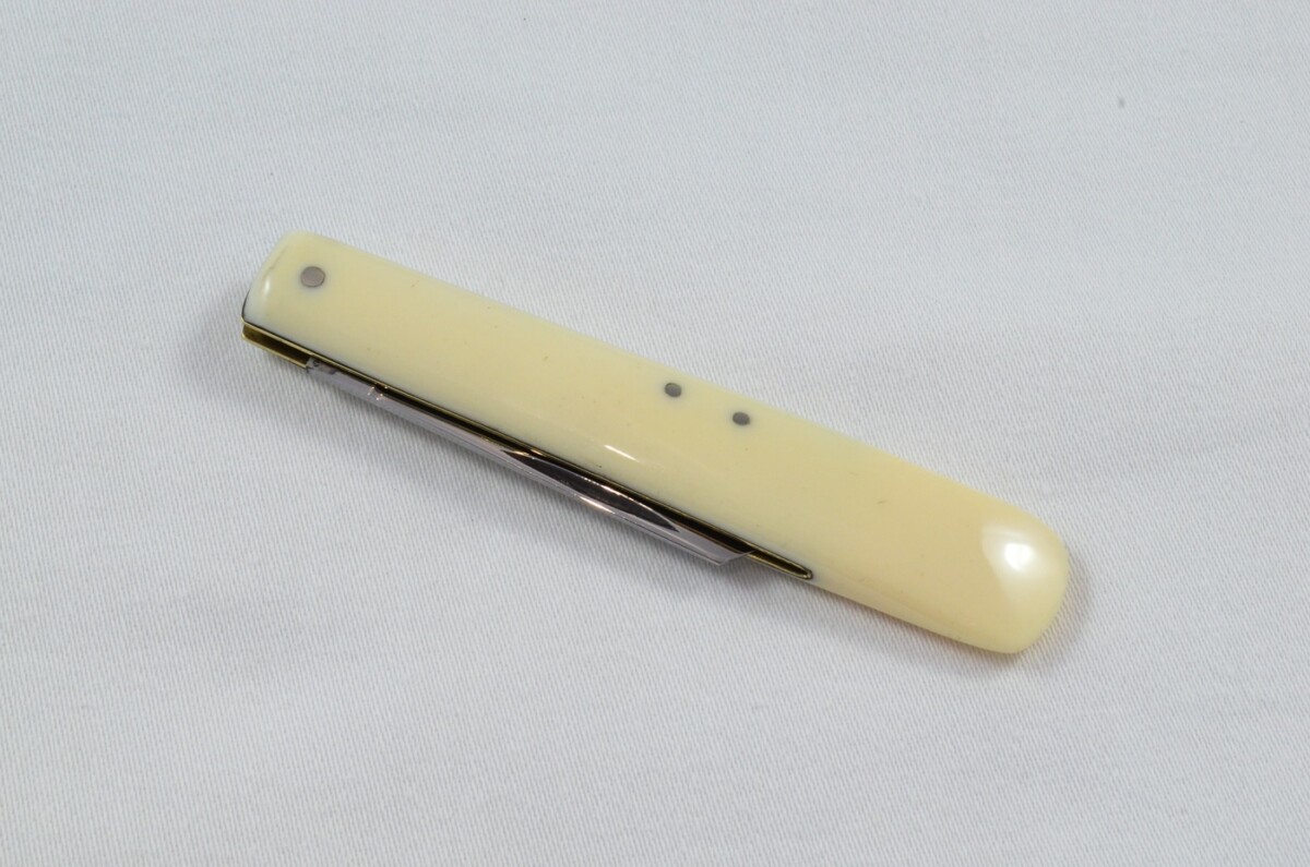 Sheffield W. Saynor Folding Ivory Handled Budding Knife - Image 4