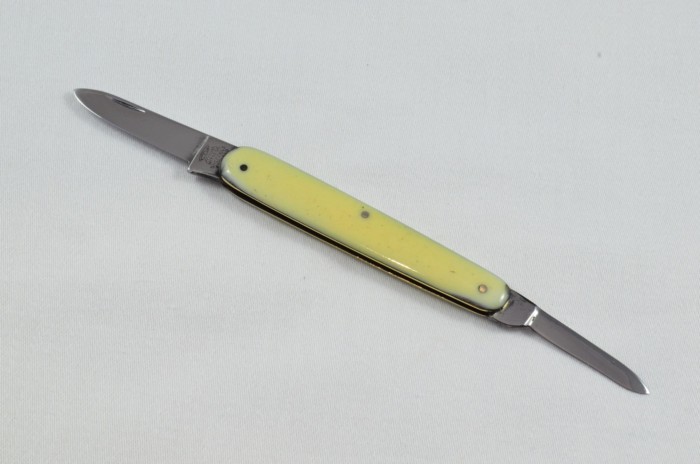 Sheffield Taylors Eye Witness Imitation Ivory Handled Pocket Pen Knife