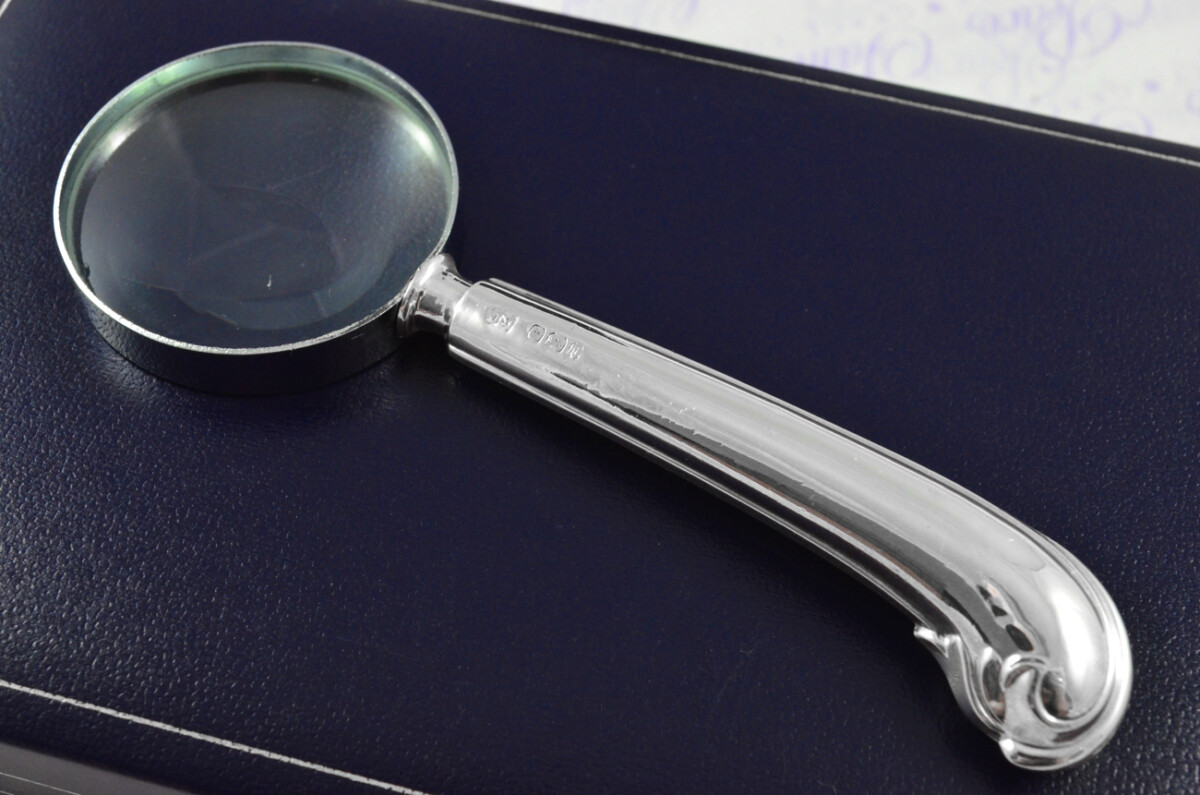 John Yates Fluted Pistol Pattern Sterling Silver Magnifying Glass Sheffield 1911