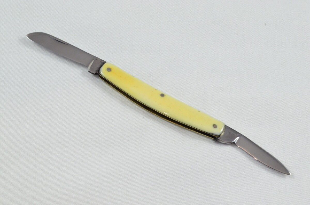 Sheffield Made Antique Imitation Ivory Handled Pocket Pen Knife
