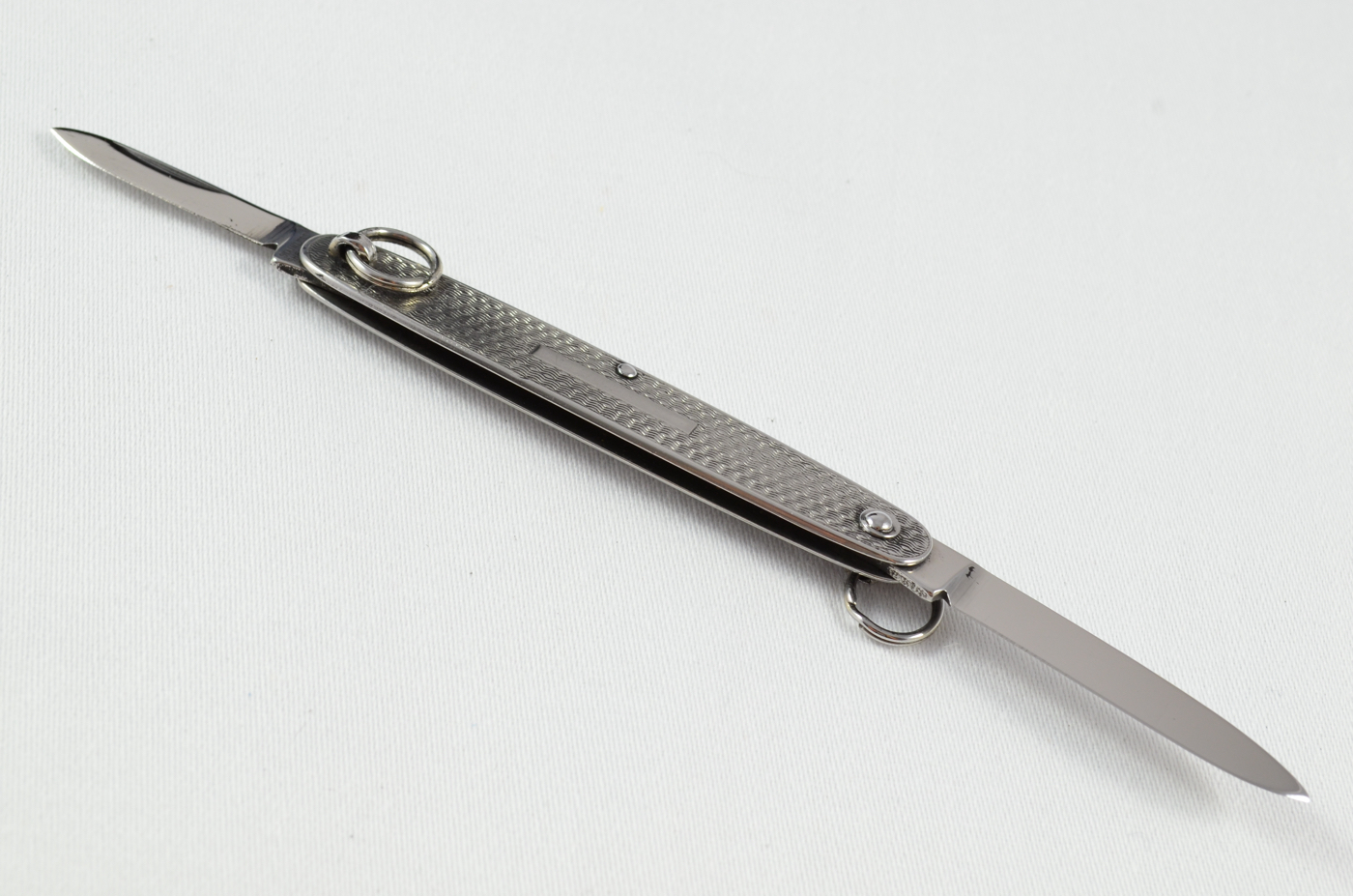 A Sheffield, England Engine Turned Ring Pocket Pen Knife - Image 5