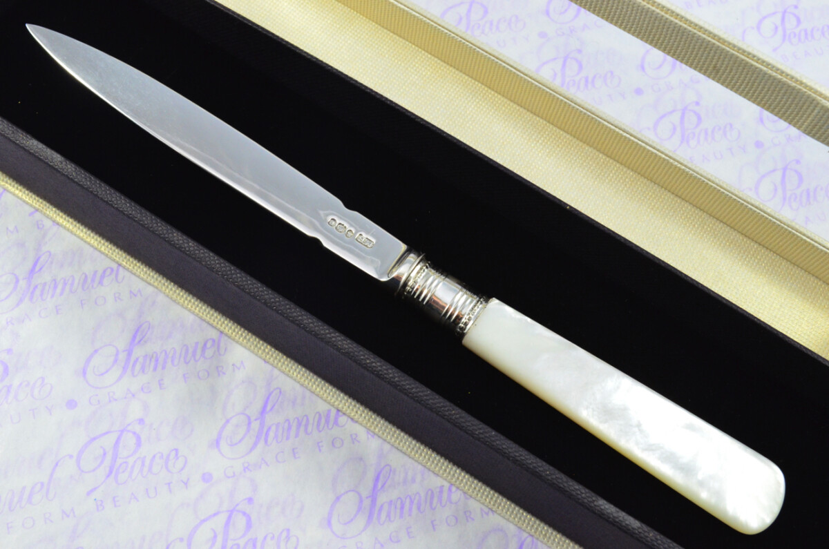 Exceptional Moses Brent Solid Silver Bladed & Mother of Pearl Handled Letter Opener Sheffield 1810 Cased - Image 2