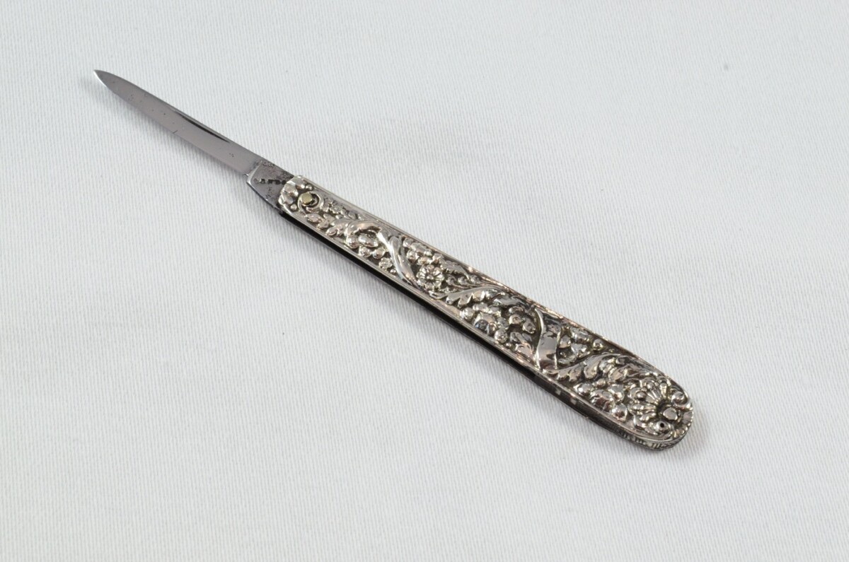 Antique London Folding Stainless Steel Scaled Pocket Pen Knife Floral Patterned