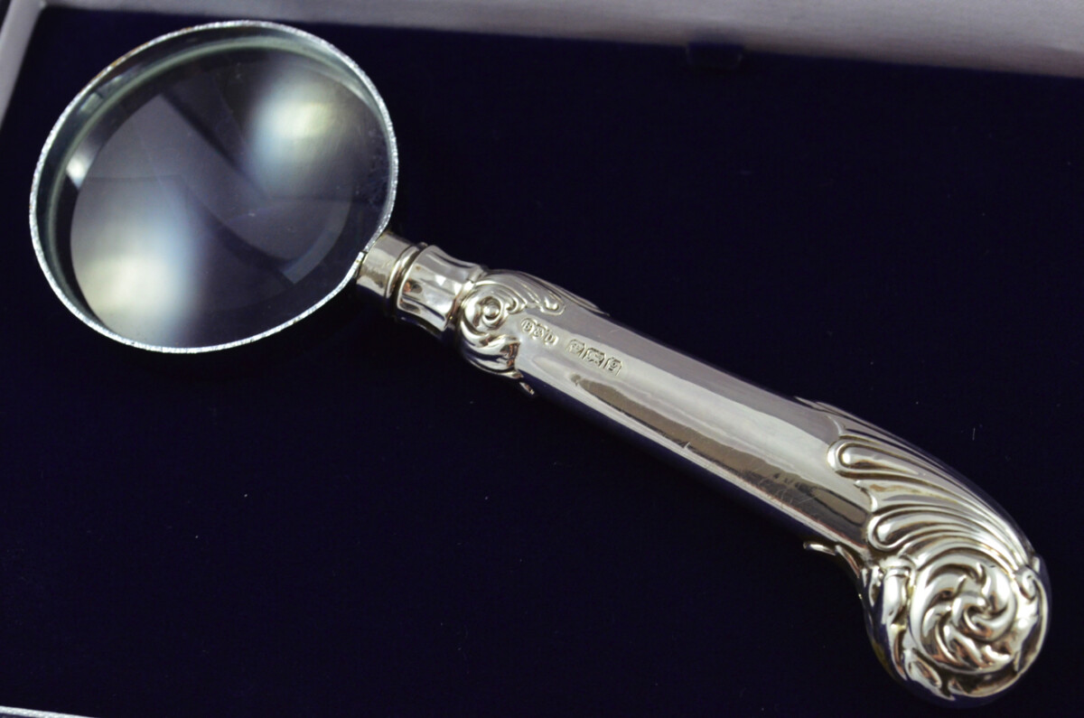Boodle & Dunthorne Fancy Pistol Pattern Sterling Silver Magnifying Glass Sheffield 1924 - Image 2