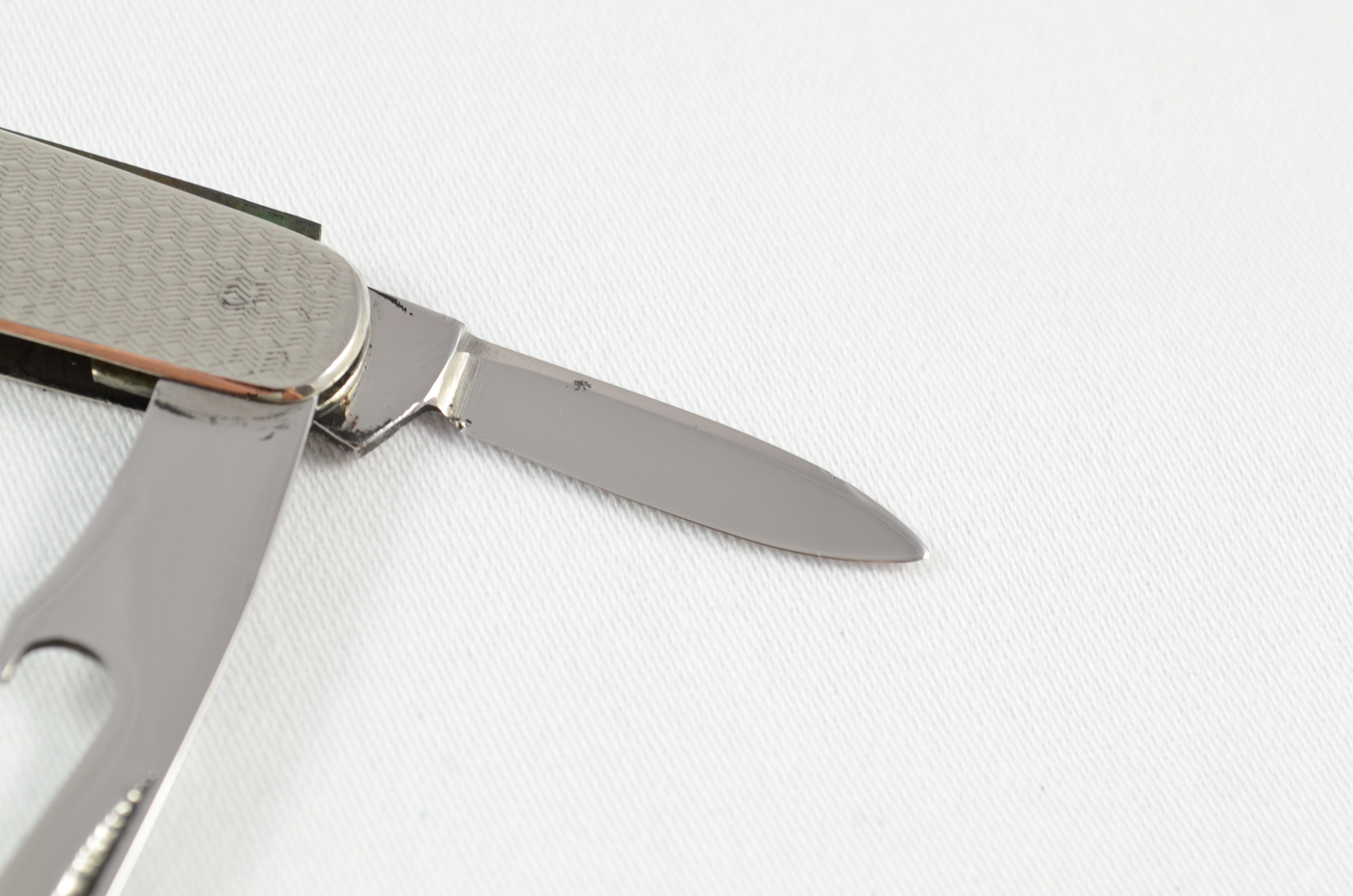 A 3 Piece Engine Turned Pocket Pen Knife Sheffield - Image 3