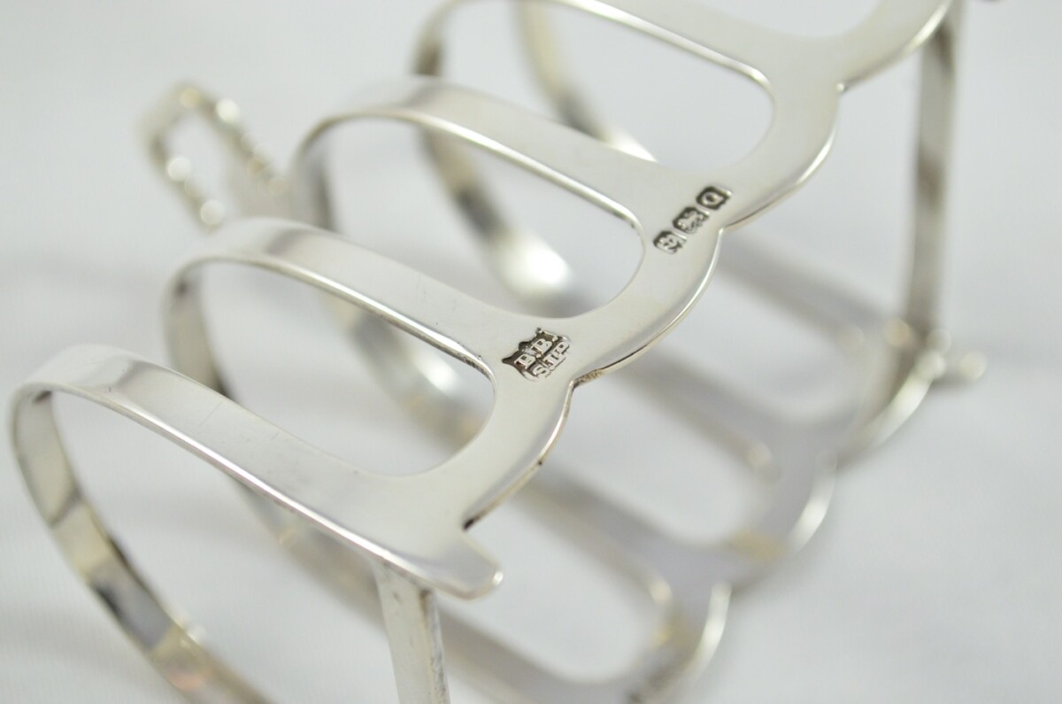 Sterling Silver Hallmarked Toast Rack Made in Birmingham 1940 - Image 3