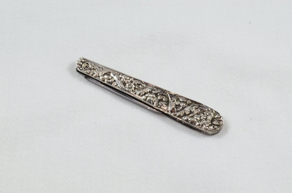 Antique London Folding Stainless Steel Scaled Pocket Pen Knife Floral Patterned - Image 4