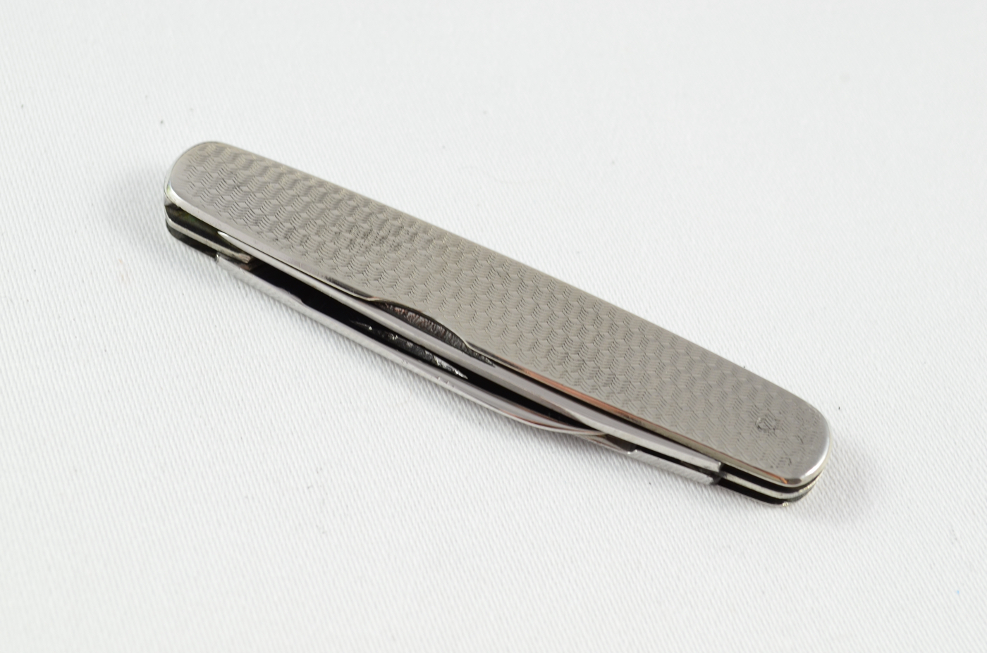 A 3 Piece Engine Turned Pocket Pen Knife Sheffield - Image 6