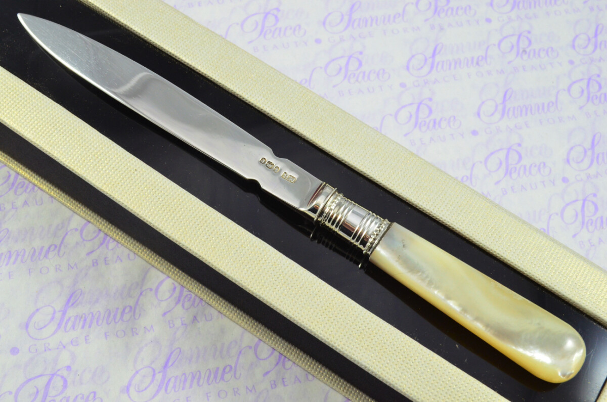 Extraordinary Moses Brent Solid Silver Bladed & Mother of Pearl Handled Letter Opener Sheffield 1810 Cased