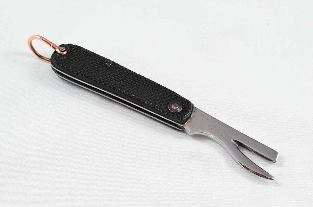 Sheffield Made Rare MOD Folding Black Scaled Army Pocket Tin Opener - Image 3