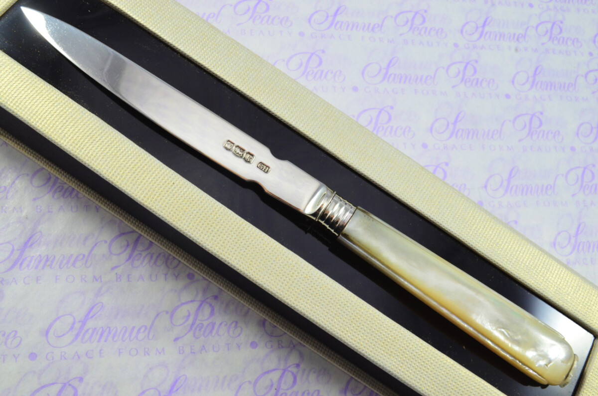 George Howson Solid Silver Bladed & Mother of Pearl Handled Letter Opener Sheffield 1927 Cased