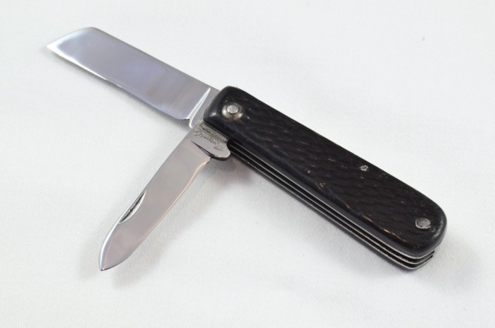 Sheffield Made Antique Folding Black Scaled Pocket Pen Knife