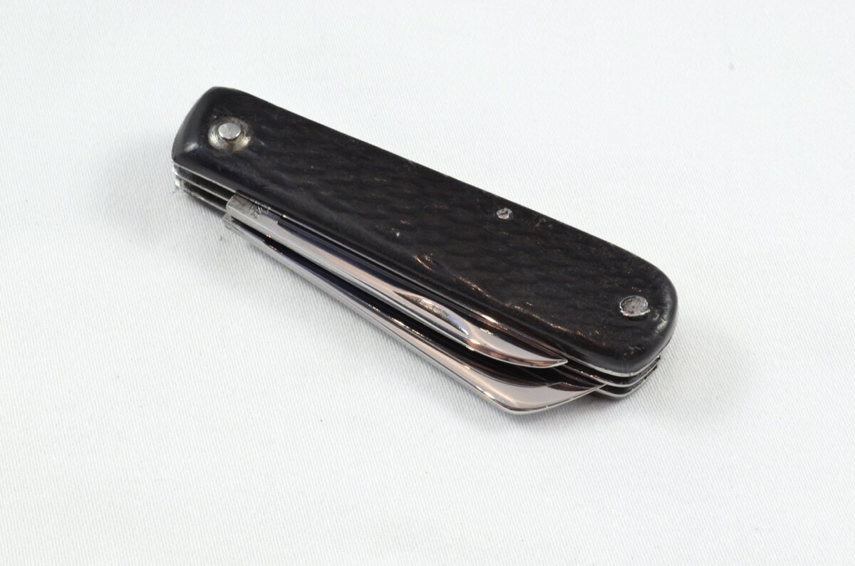 Sheffield Made Antique Folding Black Scaled Pocket Pen Knife - Image 4
