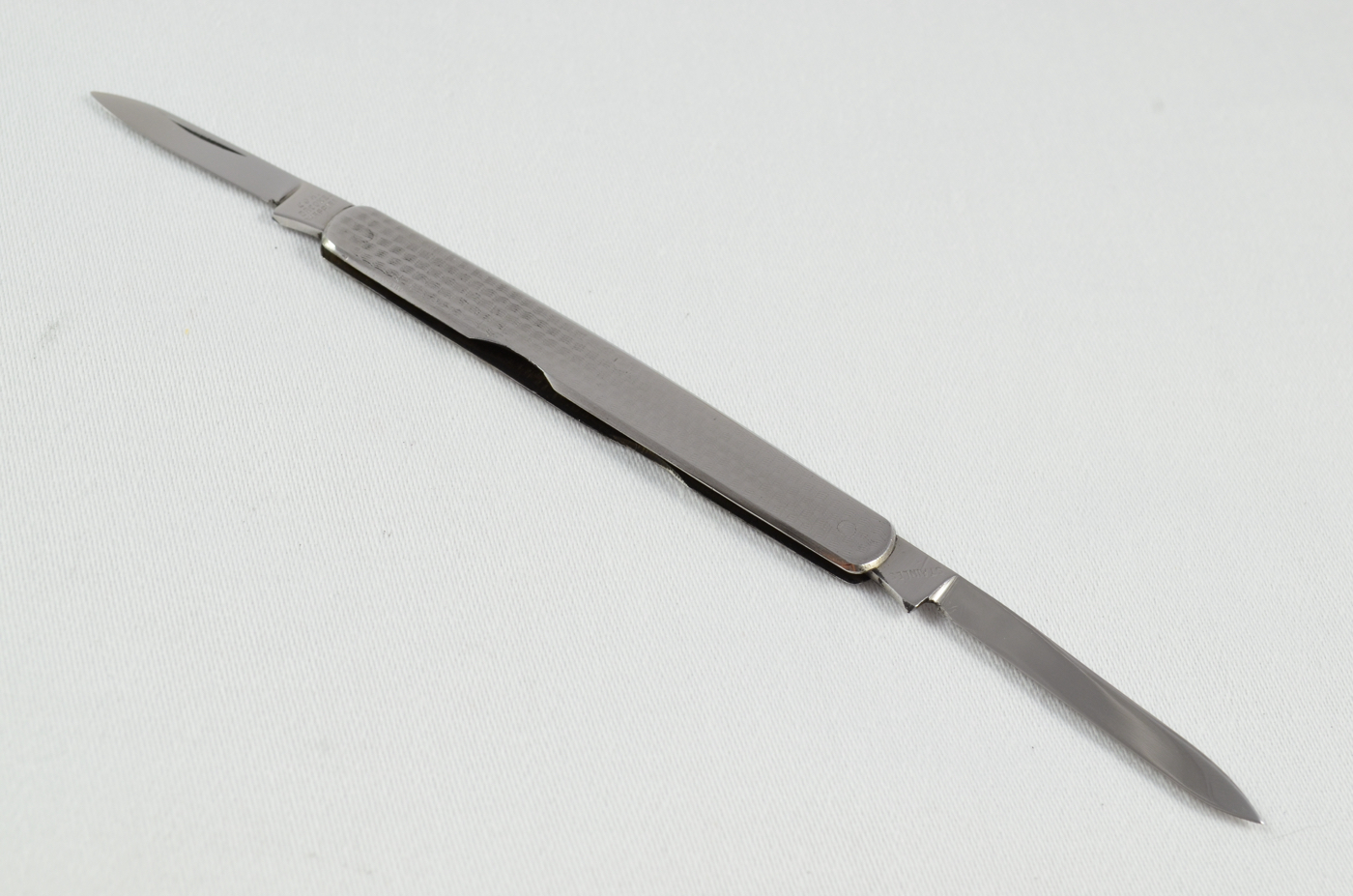 A John Brookes Stainless Steel Engine Turned Advertisement Pocket Pen Knife - Image 4