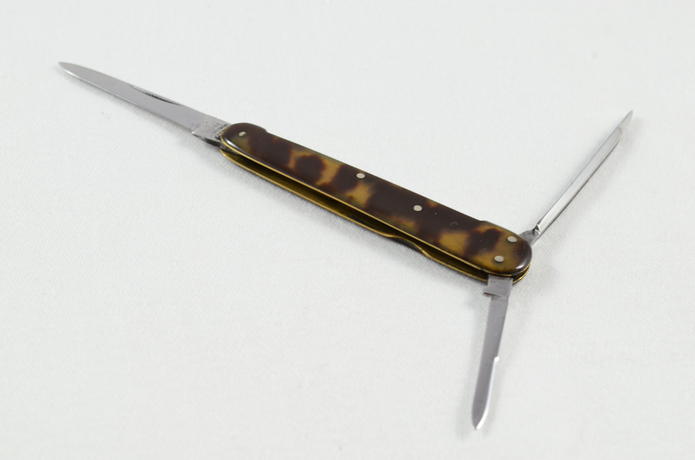 Antique Thomas Turner 3 Piece Tortoise Shell Scaled Pocket Pen Knife