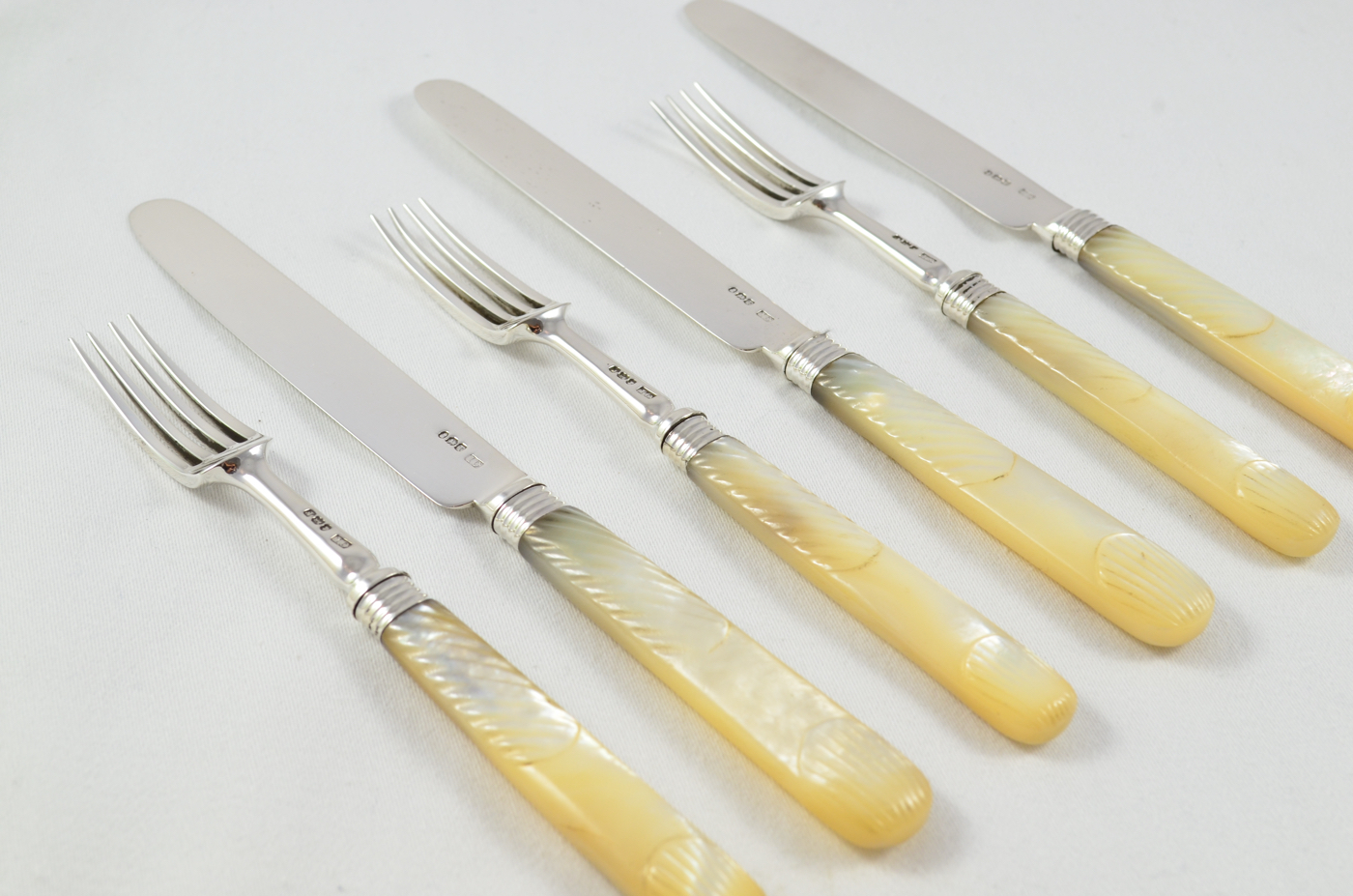 Beautiful Set of 6 Knives & 6 Forks with Mother Of Pearl Handles 1816 - Image 4