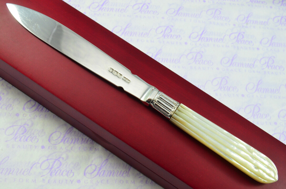 James Dixon & Sons Solid Silver Bladed & Mother of Pearl Handled Letter Opener Sheffield 1948 Cased