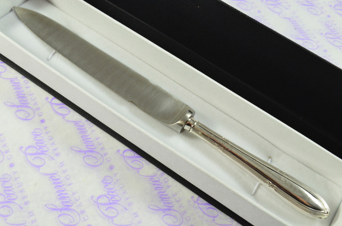 C H Beatson Pointed Ribbon & Bow Pattern Sterling Silver Letter Opener Sheffield 1931 - Image 3