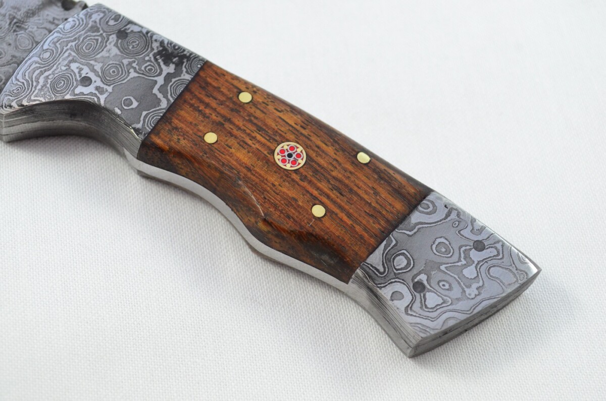 Double Bolster Damascus Steel Hunting Bowie Knife Rosewood Scales Pristine Piece inc Leather Sheath - Image 3