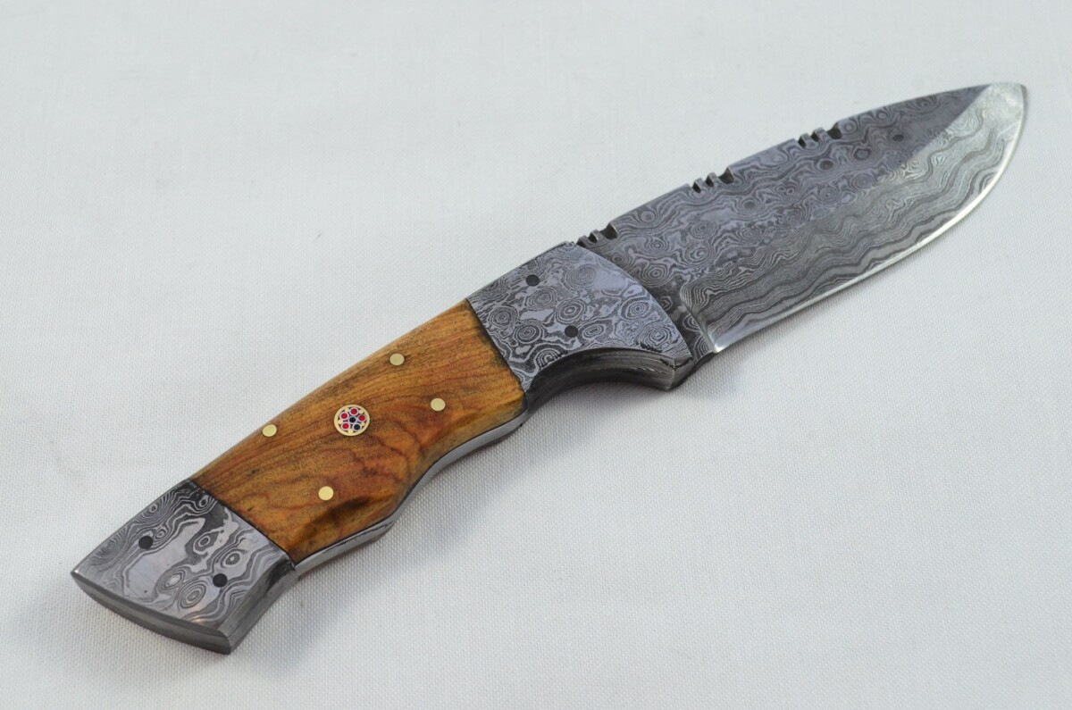 Double Bolster Damascus Steel Hunting Bowie Knife Olive Wood Scales Pristine Piece inc Leather Sheath - Image 4