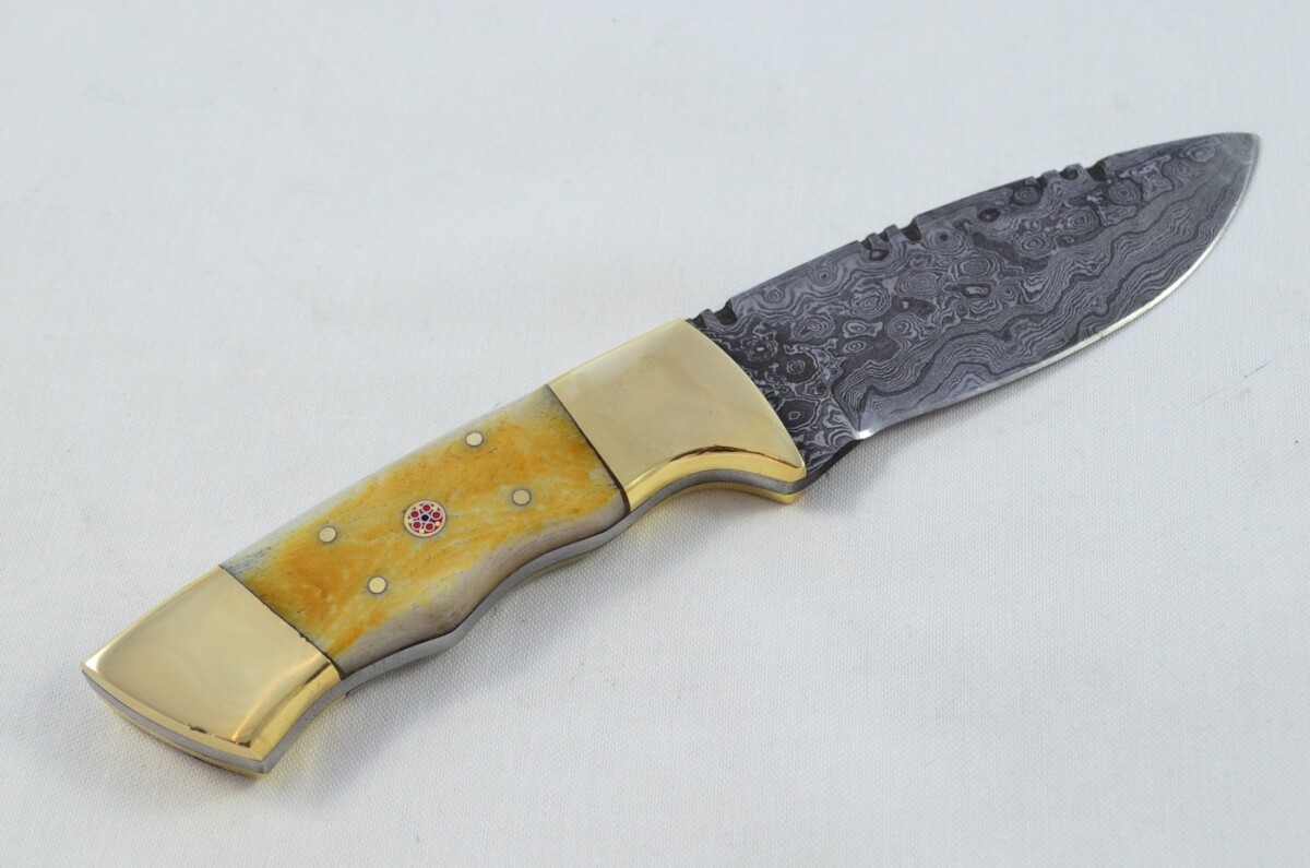 Double Bolster Damascus Steel Hunting Bowie Knife Camel Bone Scales Pristine Piece inc Leather Sheath - Image 3