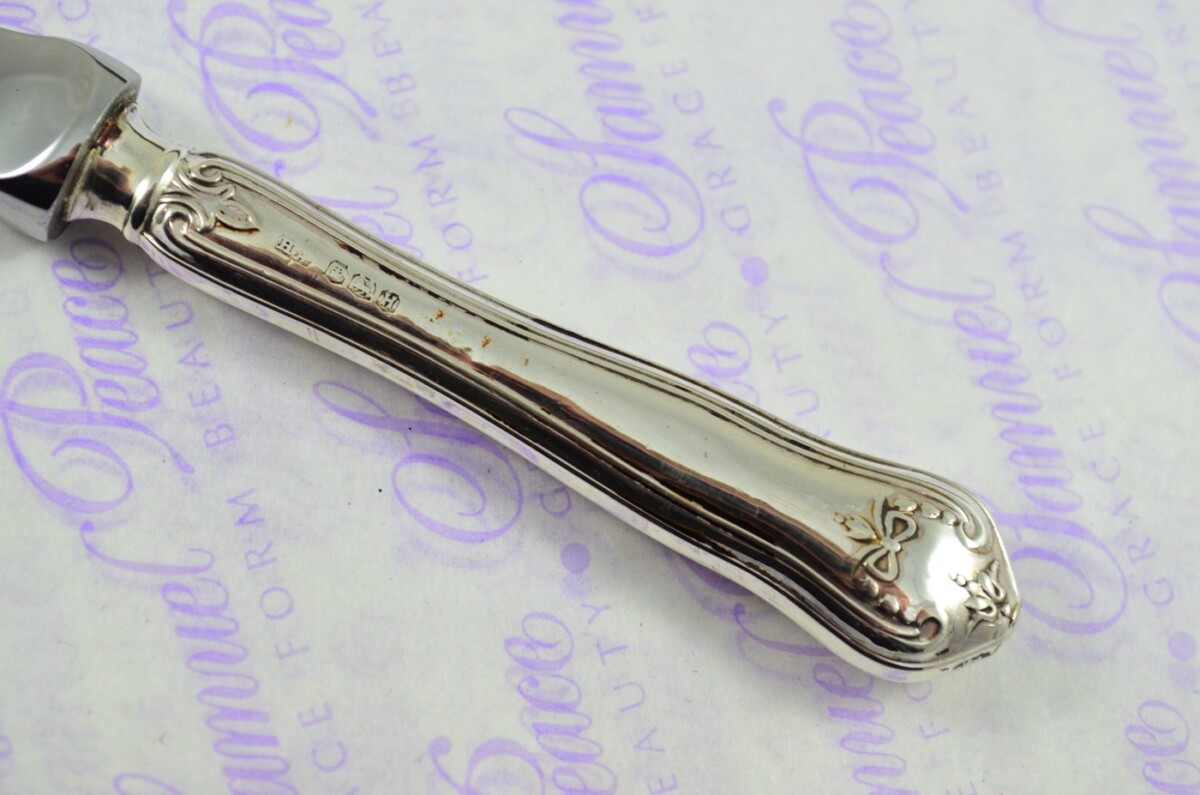 Henry Atkinson Sheffield Sterling Silver Handled Letter Opener/Paper knife Ribbons & Bow Pattern 1950 - Image 3