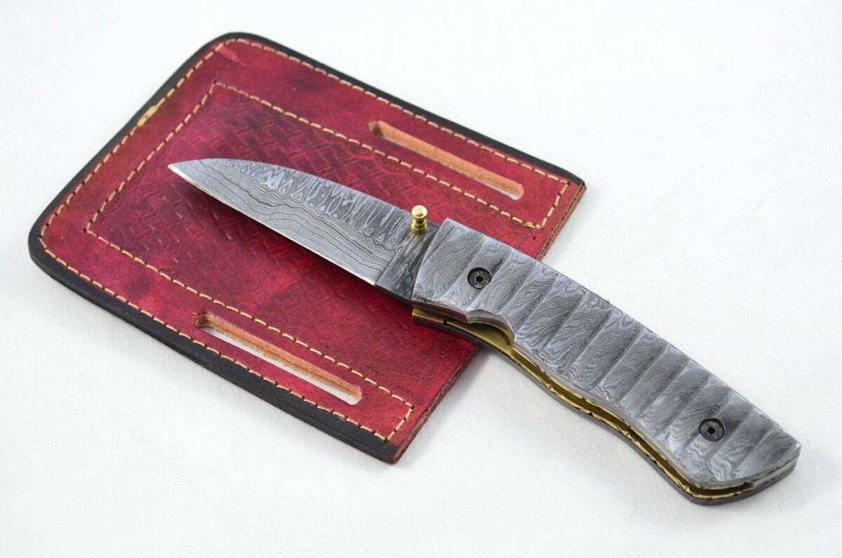 Great Full Damascus Bladed and scaled Handled Pen/Pocket Tool With Leather Sheath