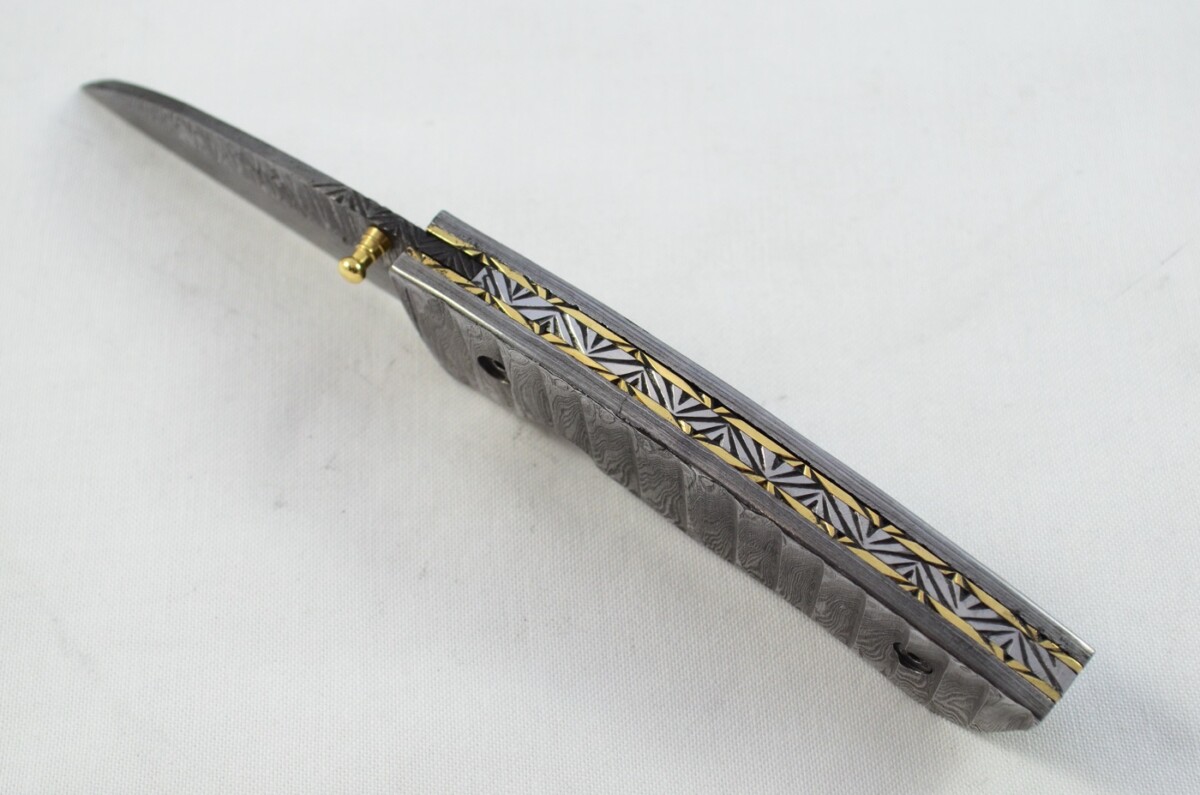 Great Full Damascus Bladed and scaled Handled Pen/Pocket Tool With Leather Sheath - Image 6