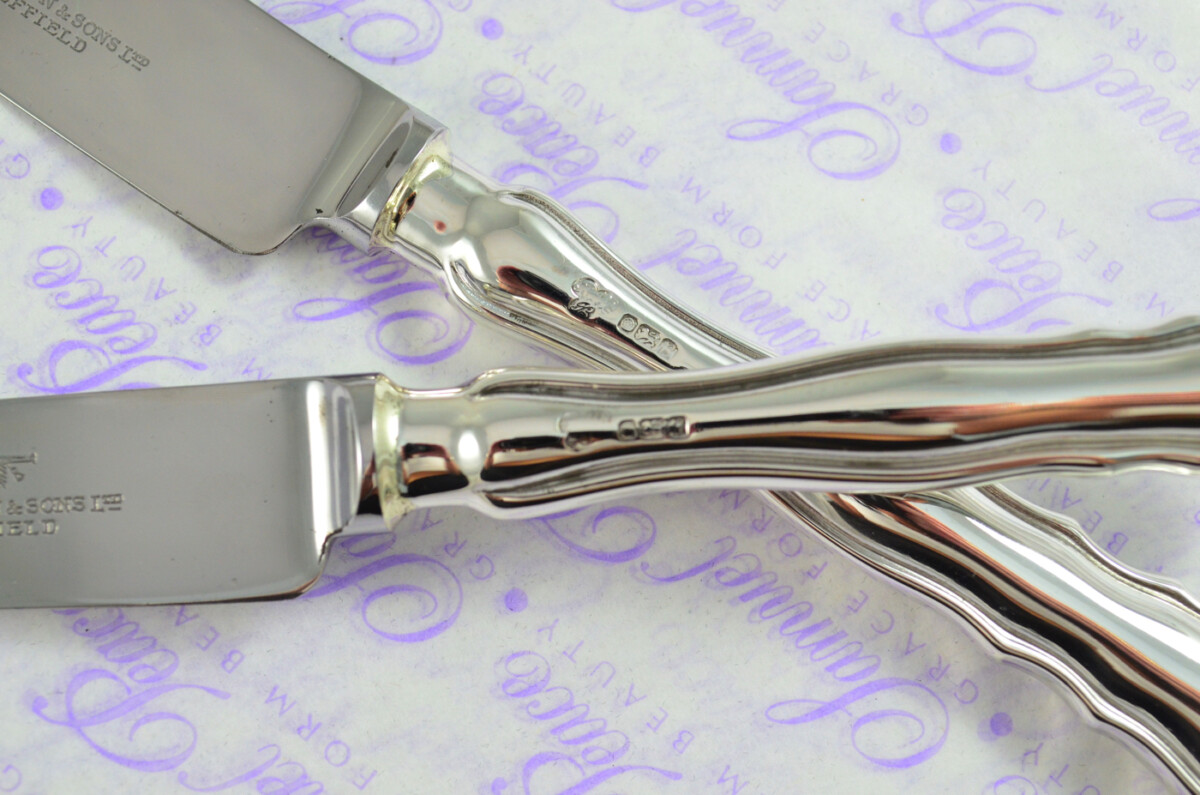 4 Table &  4 Dessert Knives Sterling Silver 1969 Dubarry Pattern J Dixon & Sons Sheffield Assayed - Image 3